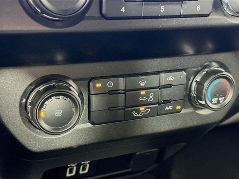 Used 2019 Ford F150 XLT image 16