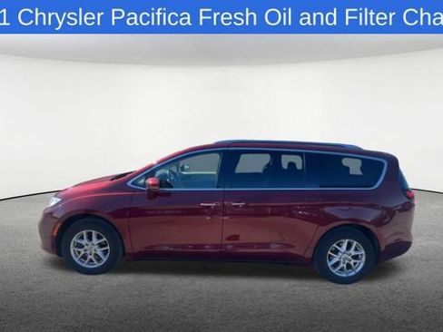 Used 2021 Chrysler Pacifica Touring-L FWD image 6
