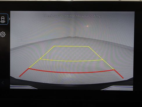 Used 2025 Hyundai Kona SEL FWD image 13