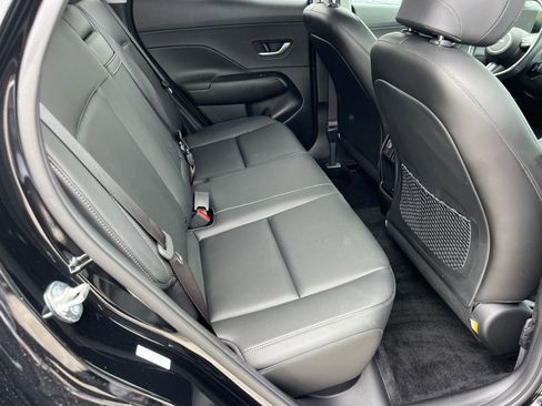 Used 2024 Hyundai Kona Limited FWD image 15