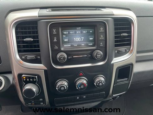 Used 2016 RAM 1500 Classic SLT AWD/4WD image 11