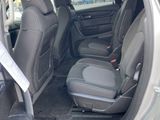 Used 2017 Chevrolet Traverse LT image 3