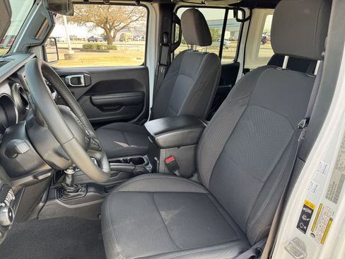 Used 2022 Jeep Wrangler Unlimited Sport image 25