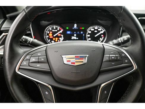 Used 2024 Cadillac XT5 Luxury FWD image 13