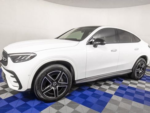 Used 2024 Mercedes-Benz GLC 300 4MATIC w/ AMG Line image 1