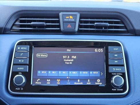 New 2025 Nissan Versa SV w/ Trunk Package FWD image 21