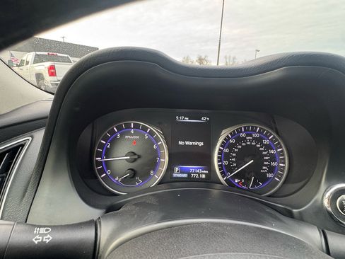 Used 2016 INFINITI Q50 Premium image 18