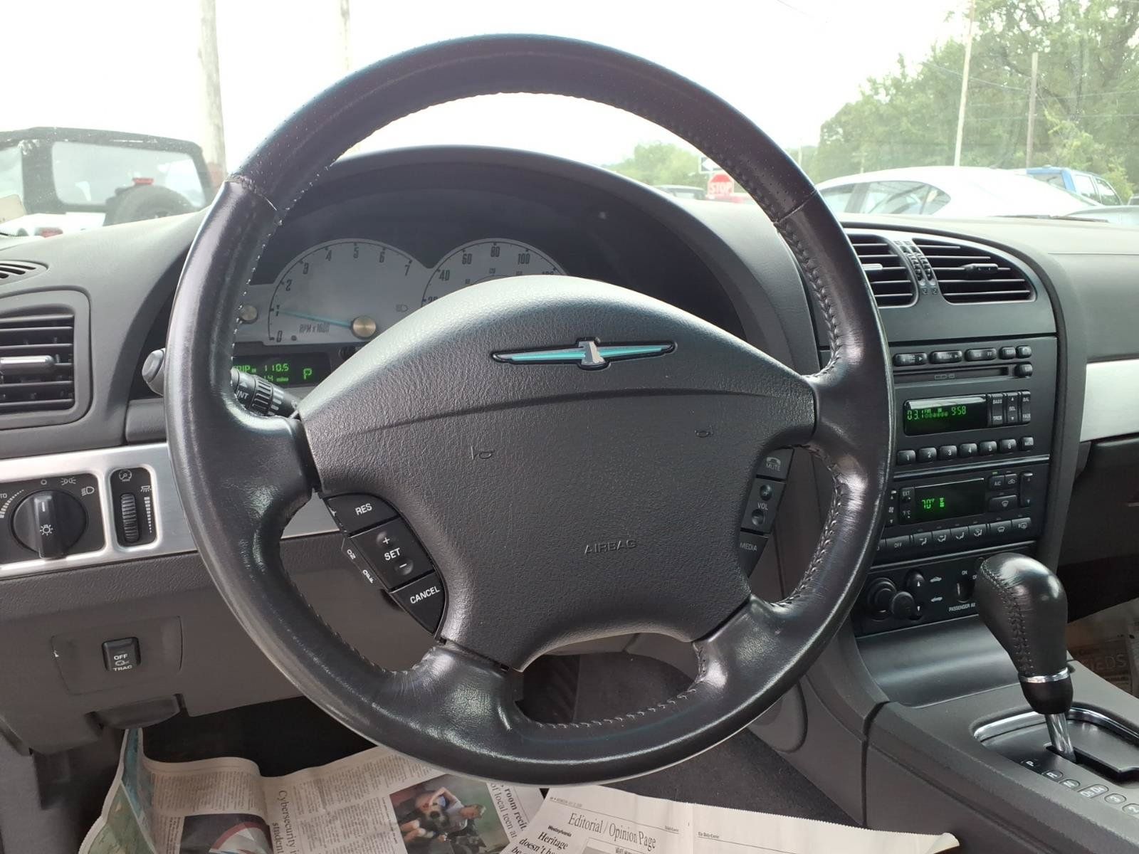 Used 2002 Ford Thunderbird RWD image 7