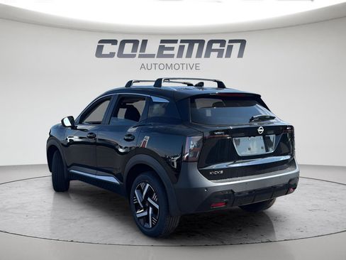 New 2026 Nissan Kicks SV image 3