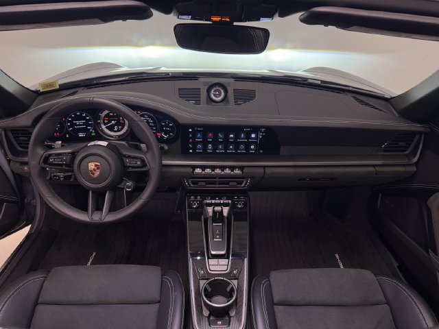 Certified 2024 Porsche 911 Carrera GTS RWD image 13