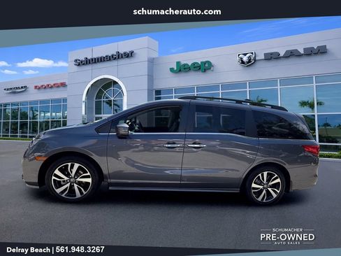 Used 2024 Honda Odyssey Touring image 4