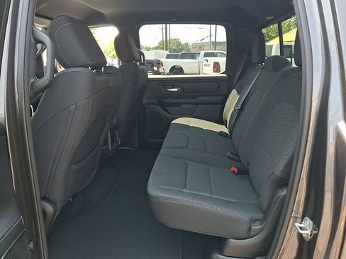 New 2026 RAM 1500 Express AWD/4WD image 7