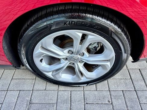 Certified 2025 Honda Accord LX image 11