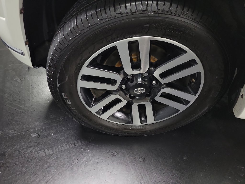 Used 2015 Toyota 4Runner Limited AWD/4WD image 13