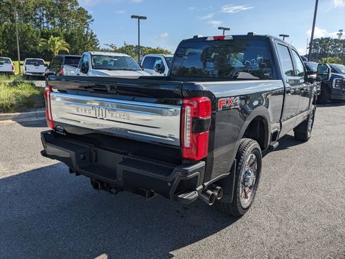 New 2025 Ford F350 King Ranch w/ FX4 Off-Road Package image 5