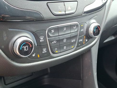 Certified 2023 Chevrolet Equinox RS AWD/4WD image 15