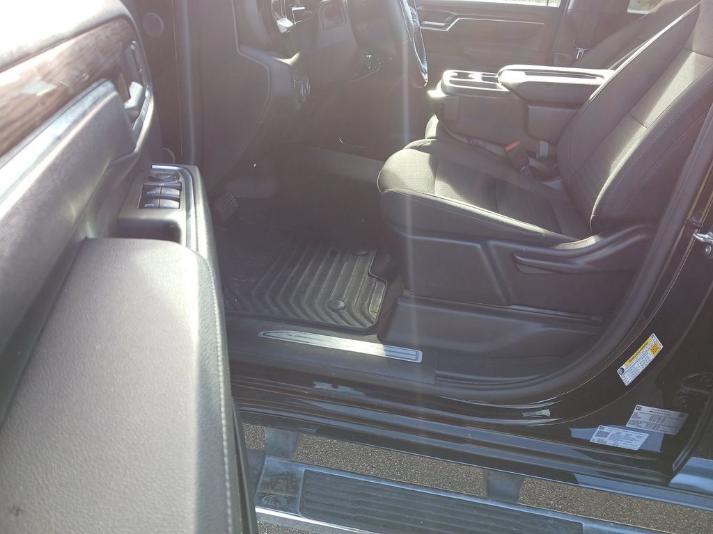Used 2026 Chevrolet Silverado 2500 LT AWD/4WD image 9