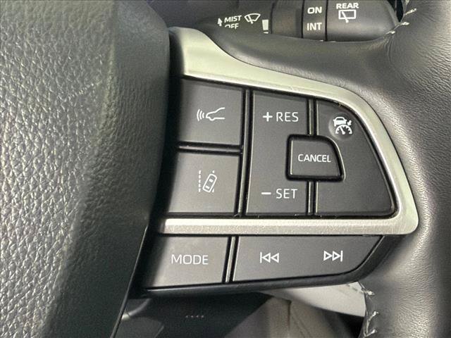 Used 2024 Toyota Highlander Platinum FWD image 27