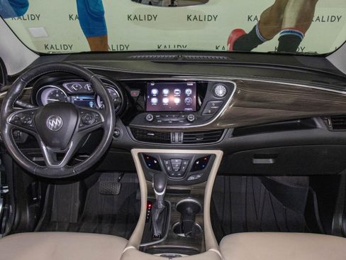 Used 2020 Buick Envision Essence FWD image 3