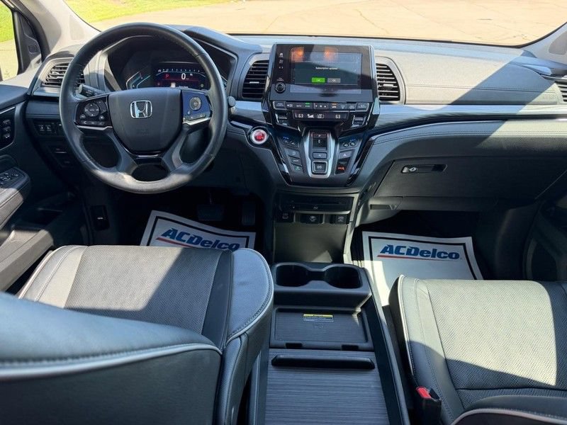 Used 2023 Honda Odyssey Elite image 13