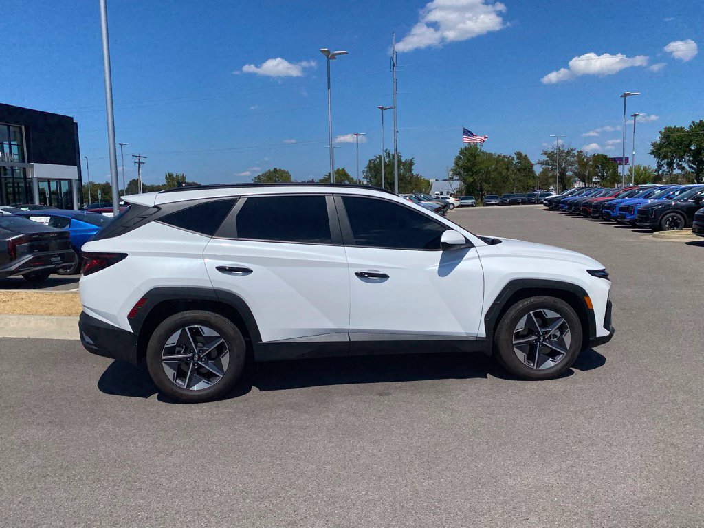 Used 2025 Hyundai Tucson SEL FWD image 8