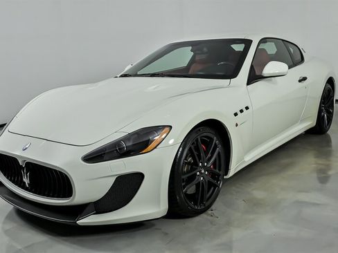 Used 2012 Maserati GranTurismo MC RWD image 5