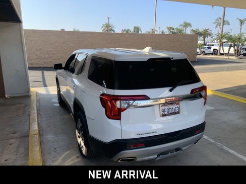 Used 2023 GMC Acadia SLE image 5