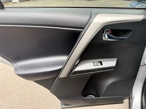 Used 2018 Toyota RAV4 Adventure image 17