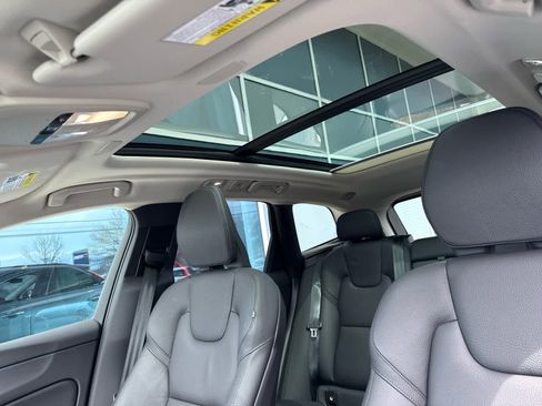 Used 2025 Volvo XC60 B5 Plus w/ Protection Package Premier image 42