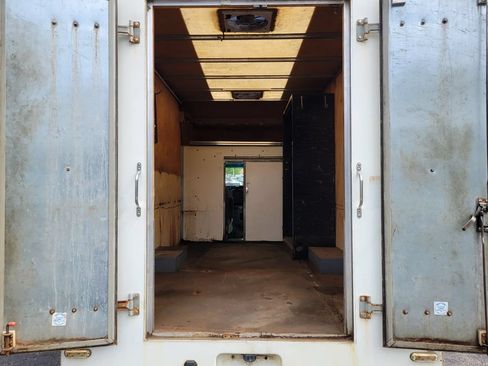 Used 2012 Ford E-350 and Econoline 350 Super Duty w/ PWR Locks & Windows Group RWD image 12
