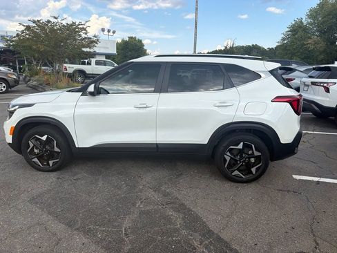 Used 2025 Kia Seltos EX w/ EX Sunroof Package AWD/4WD image 5