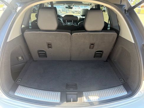 Used 2020 Acura MDX FWD image 31