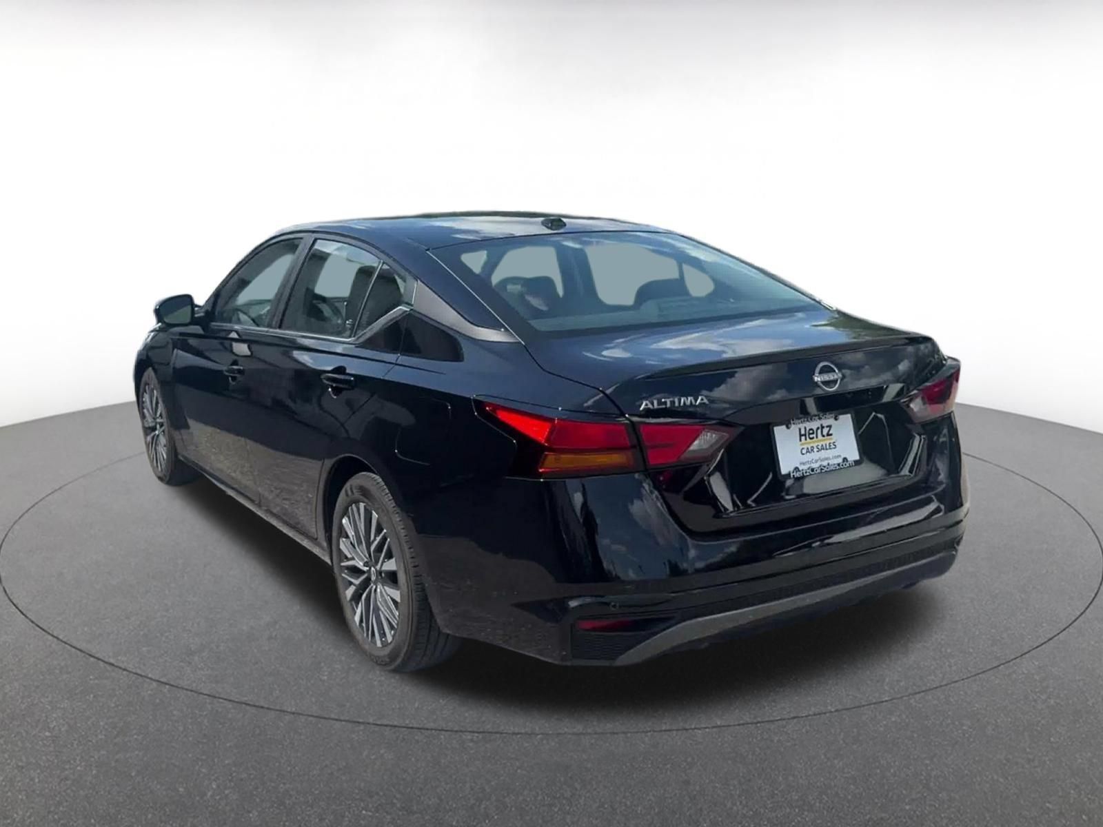 Used 2026 Nissan Altima 2.5 SV FWD image 9