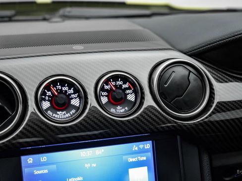 Used 2021 Ford Mustang Shelby GT500 w/ Carbon Fiber Track Pack image 52