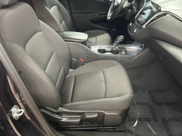 Used 2023 Chevrolet Malibu LT FWD image 10