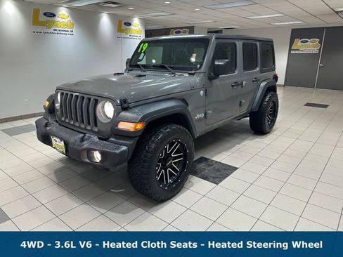 Used 2019 Jeep Wrangler Unlimited Sport S AWD/4WD image 2