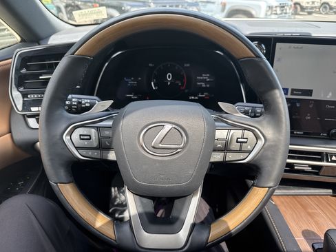 Used 2025 Lexus RX 350 Premium FWD image 17