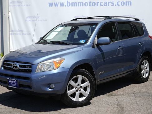 Used 2008 Toyota RAV4 Limited AWD/4WD image 2