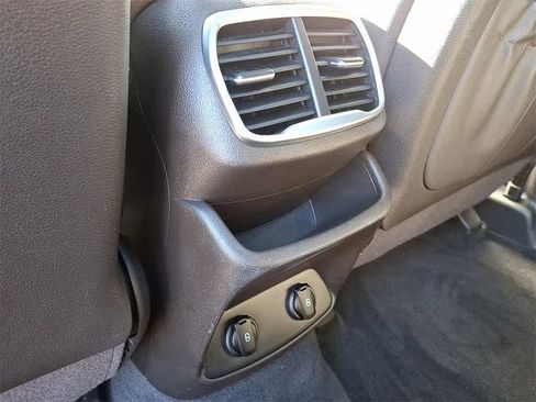 Used 2019 Hyundai Santa Fe Limited image 23