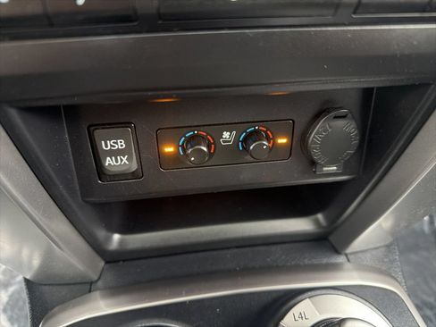 Used 2019 Toyota 4Runner Limited AWD/4WD image 18