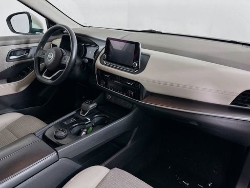 Certified 2021 Nissan Rogue SV image 34