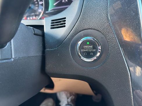 Used 2016 Ford Explorer Limited image 45