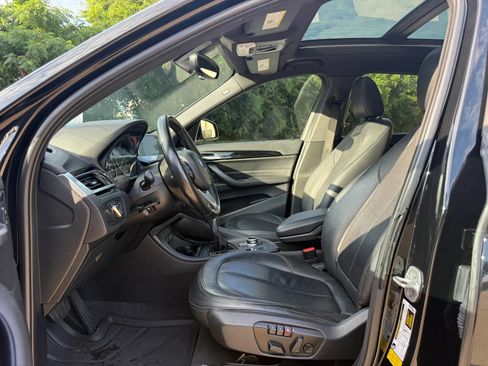 Used 2018 BMW X1 sDrive28i w/ Convenience Package FWD image 10