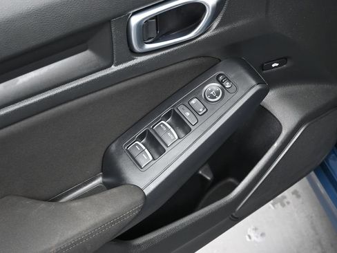 Used 2025 Honda Civic LX image 18