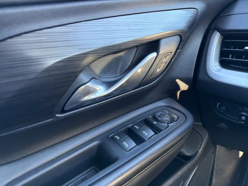 Certified 2024 GMC Terrain SLE image 25