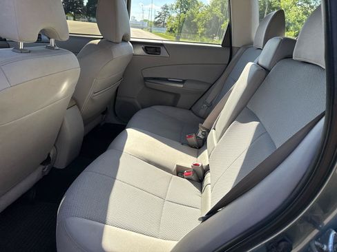 Used 2012 Subaru Forester 2.5X w/ Alloy Wheel Pkg AWD/4WD image 21