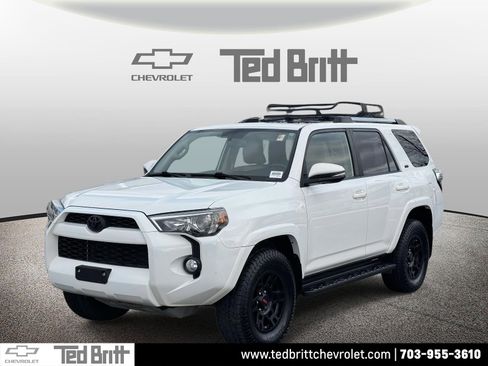 Used 2019 Toyota 4Runner SR5 Premium image 1