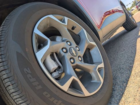 Used 2024 Chevrolet Trax LT w/ Driver Confidence Package image 25