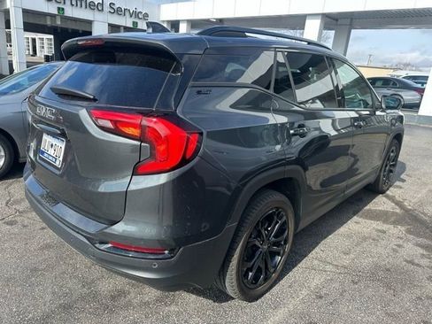 Used 2021 GMC Terrain SLT w/ Infotainment Package II image 12