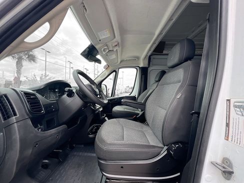 Used 2023 RAM ProMaster 2500 FWD image 14